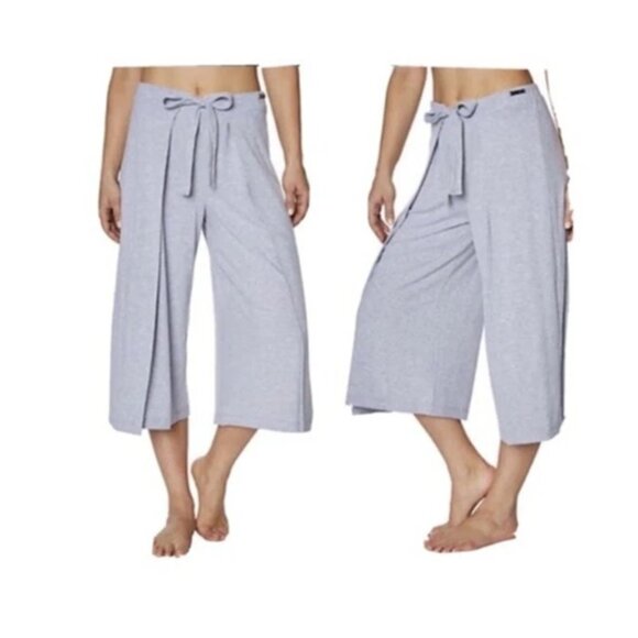Betsey Johnson Performance Size M Gray Rib Wide Leg Stretch Cropped Pants - Picture 2 of 7